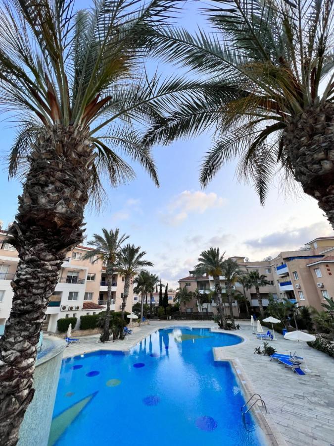 Iris Village Пафос Екстериор снимка