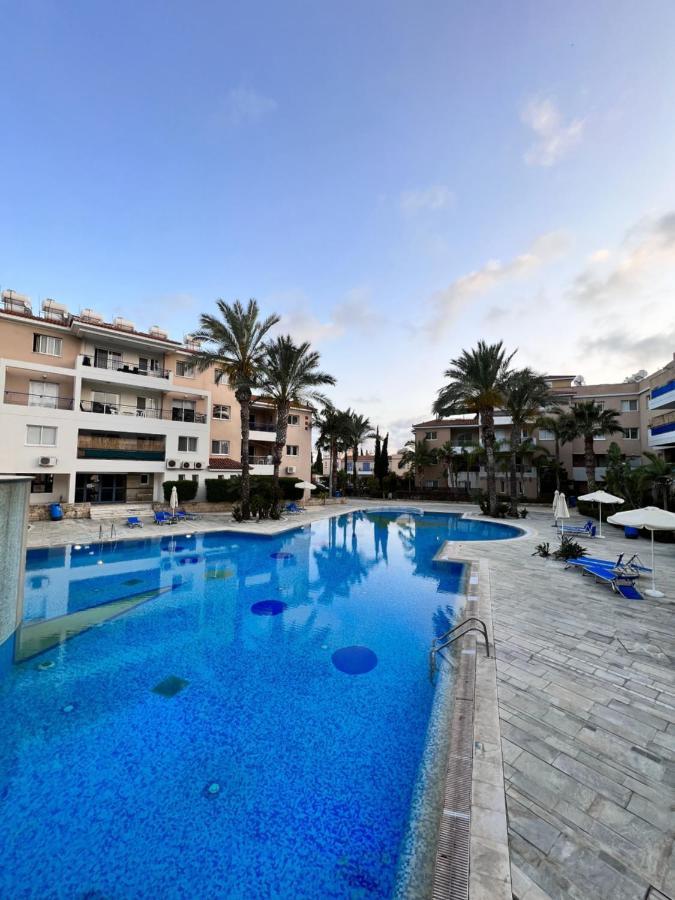 Iris Village Пафос Екстериор снимка