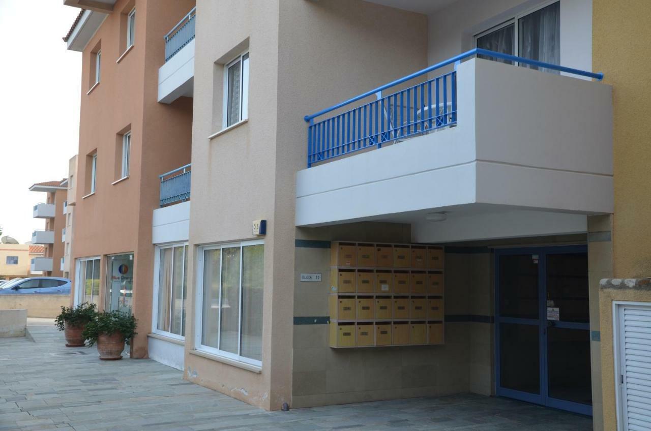 Iris Village Пафос Екстериор снимка